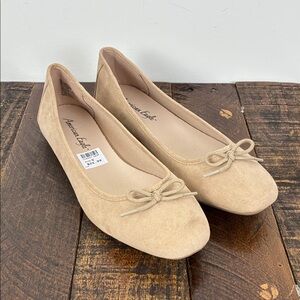 American Eagle Outfitters Women’s 9 Beige Bow Ballet Flats Faux Suede Vegan